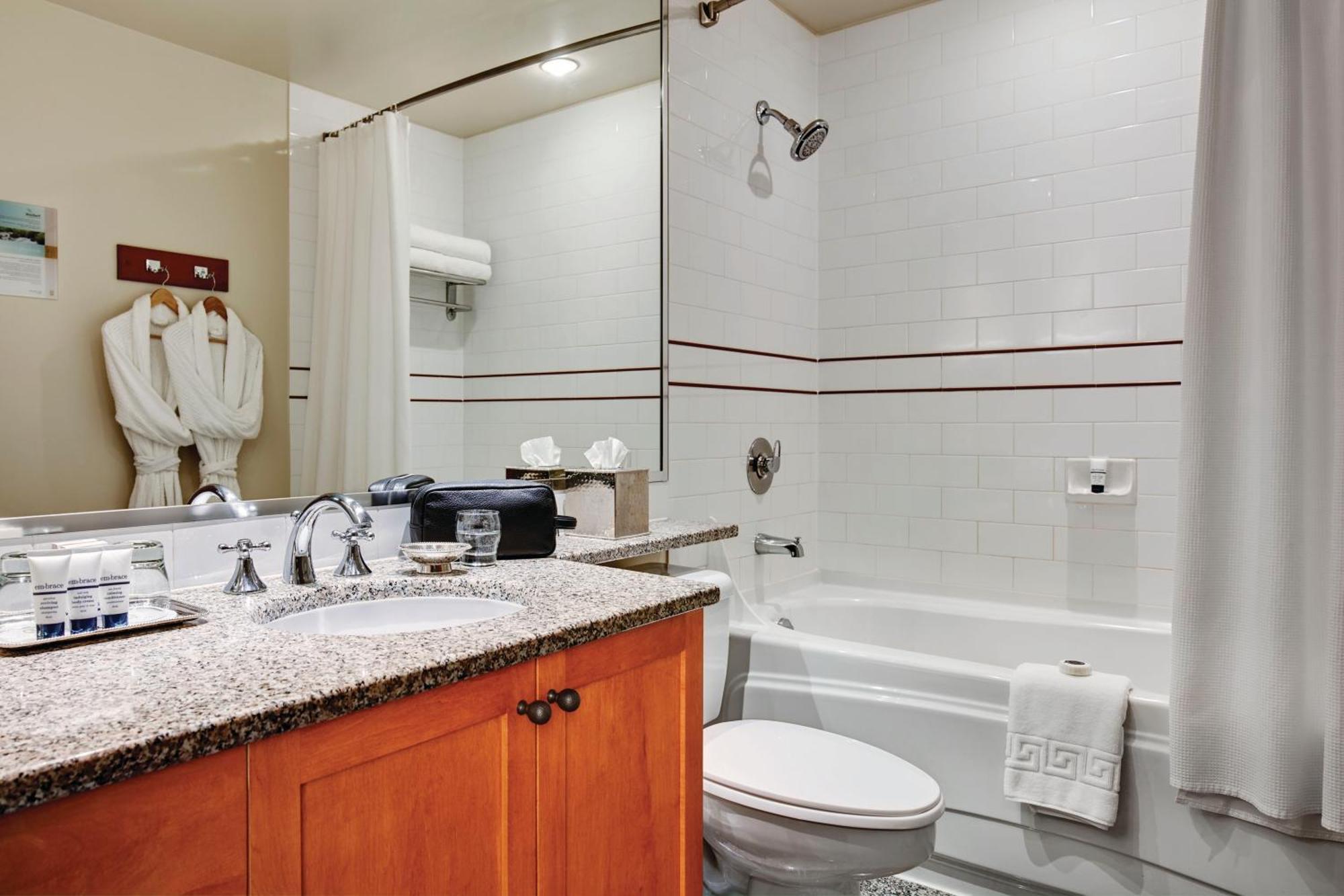 Studio Upper Floor Suite